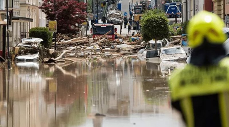 Almanya'da şiddetli yağışlar nedeniyle 8 kişi öldü, onlarcası kayboldu