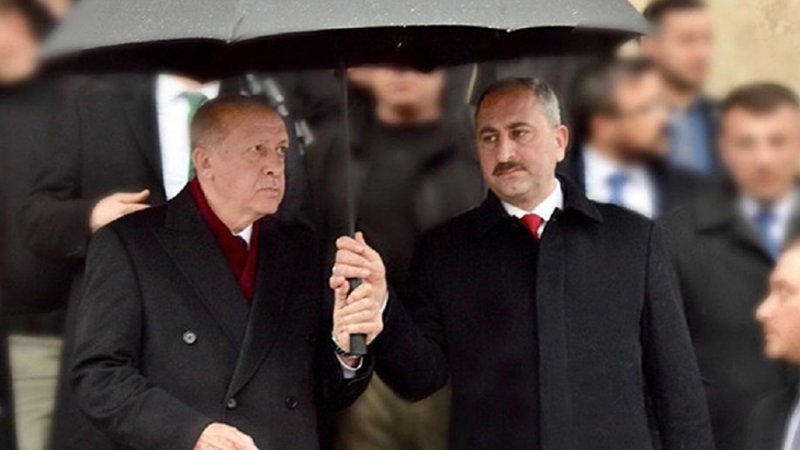 Erdoğan’dan Adalet Bakanı Gül’e: Madem delil yoktu, neden tutukladınız
