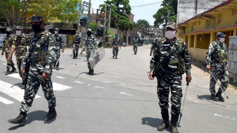 Myanmar'da etnik silahlı grup ordu ile çatıştı: 10 asker öldürüldü