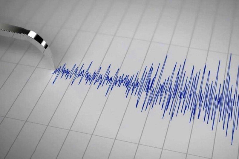 İzmir açıklarında 3.7 büyüklüğünde deprem