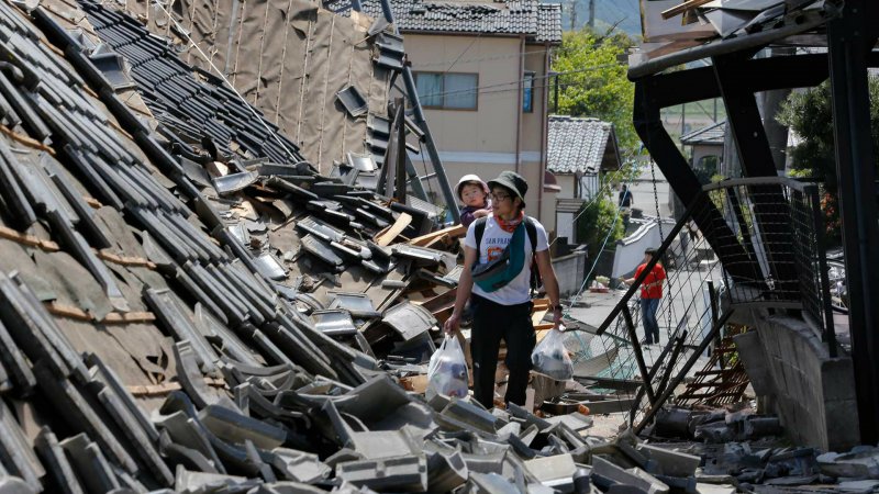 Japonya'da 6,9'luk deprem: 9 yaralı
