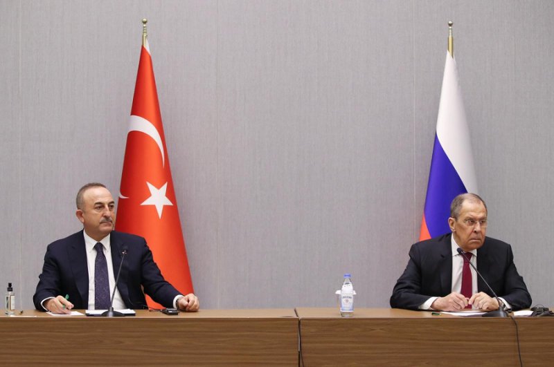 Lavrov, operasyona hazırlanan Türkiye’ye Esad’ı adres gösterdi