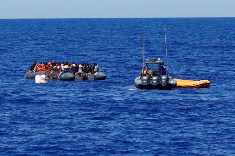 Akdeniz'de göçmenleri taşıyan 4 tekne battı: 17 ölü
