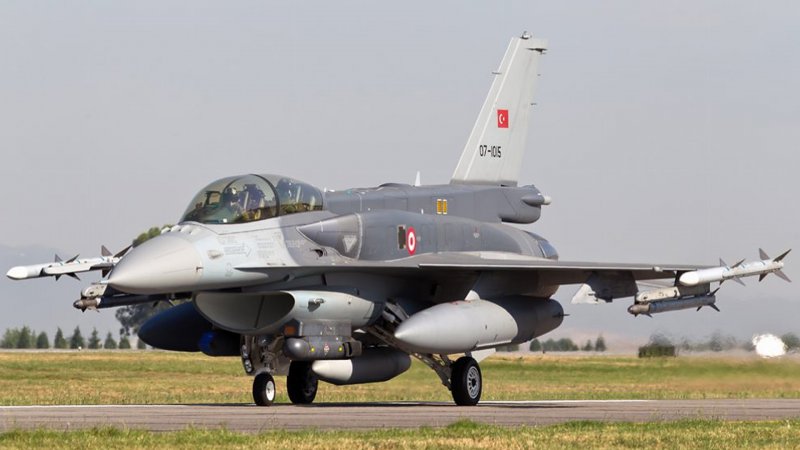 Defense News: ABD Kongresi, Ukrayna sonrası Türkiye'ye F-16 satışına olumlu bakıyor