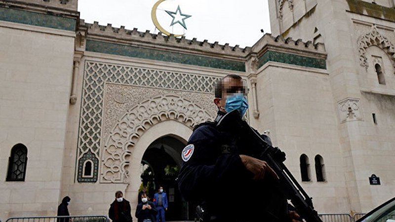 Fransa'da mahkeme, valiliğin El Faruk Camisini kapatma kararını iptal etti