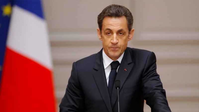 Eski Fransa Cumhurbaşkanı Sarkozy'e yolsuzluk suçlamasıyla 3 yıl hapis cezası verildi