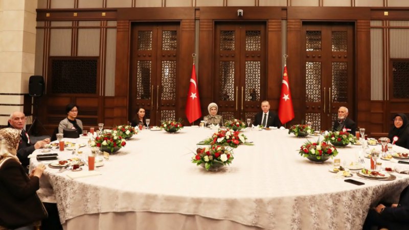 Cumhurbaşkanı Erdoğan, Külliye'de iftar verdi