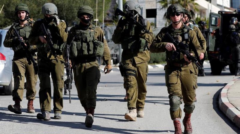 Terörist İsrail askerleri birbirlerini vurdu