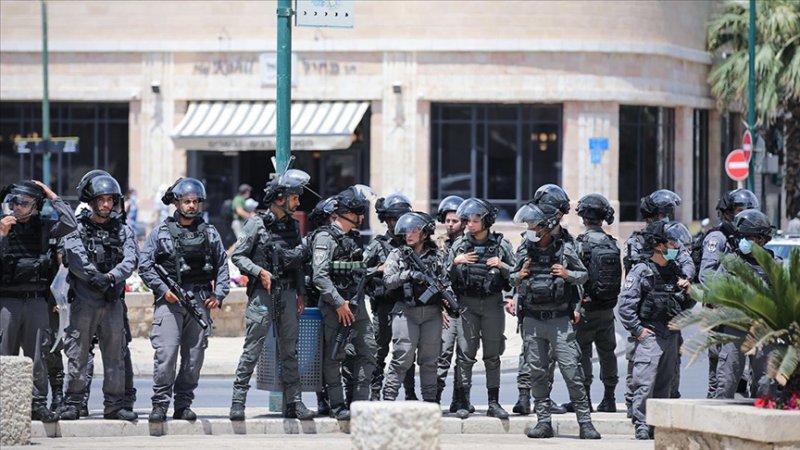 İşgalci İsrail polisi yine Filistinlilere saldırdı