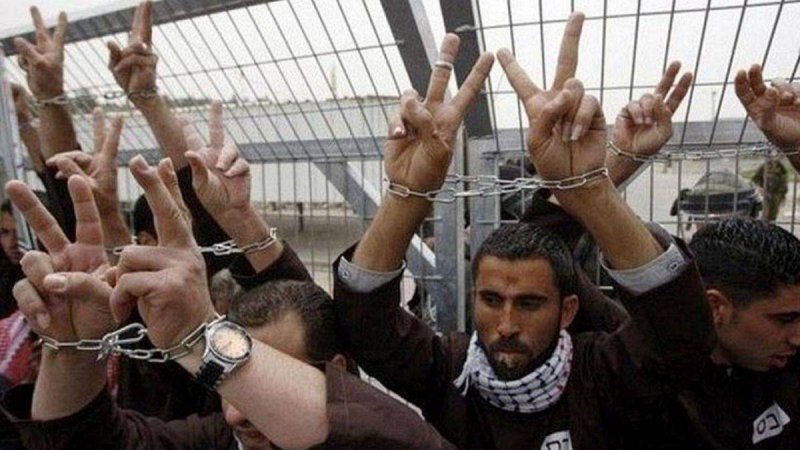 20 Filistinli tutuklu açlık grevi başlattı