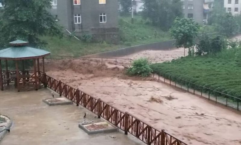 İçişleri Bakanı Soylu'dan Rize ve Artvin'deki sel felaketi ile ilgili açıklama: Can kaybı yok