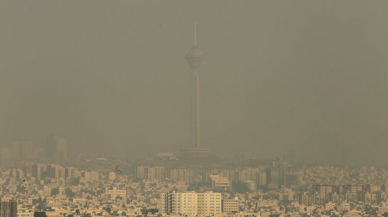 Tahran’da hava kirliliği 'kırmızı alarm' seviyesinde