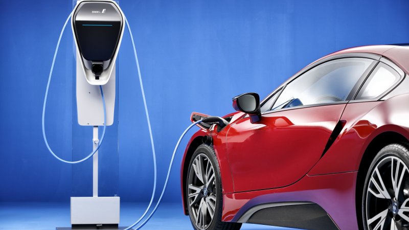 2030'a kadar dünya genelinde yollarda 145 milyon elektrikli otomobil olması bekleniyor
