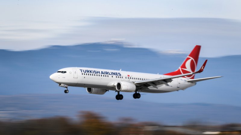 THY'den Türkiye'ye uçuşu bulunan yolculara, "Türkiye'ye Giriş Formu" uyarısı