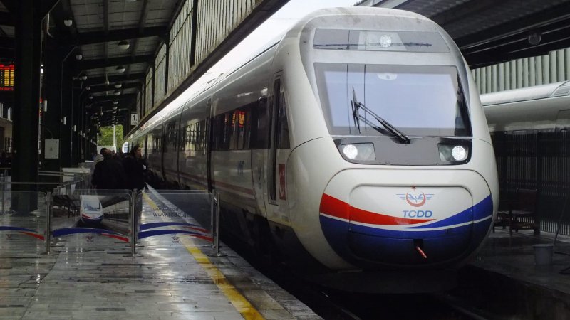 Yüksek Hızlı Tren bayramda Ankara-İstanbul ve Konya-İstanbul arasında ek seferler yapacak