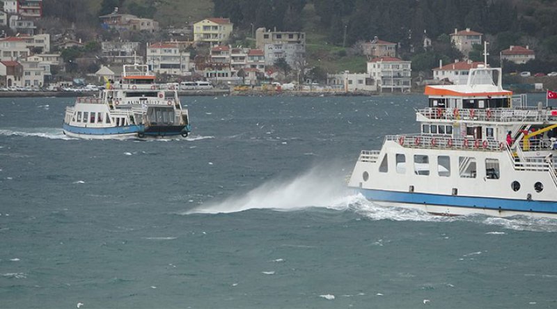 Gökçeada ve Bozcaada hatlarının yarınki feribot seferleri iptal edildi