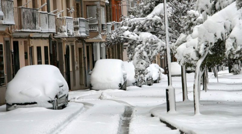 İspanya'da son 50 yılın en yoğun kar fırtınası: 3 ölü