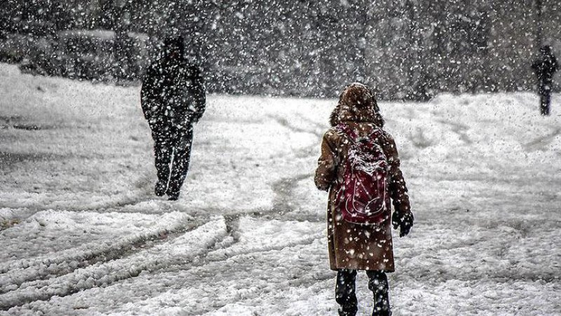İstanbul'da yüz yüze eğitime kar engeli