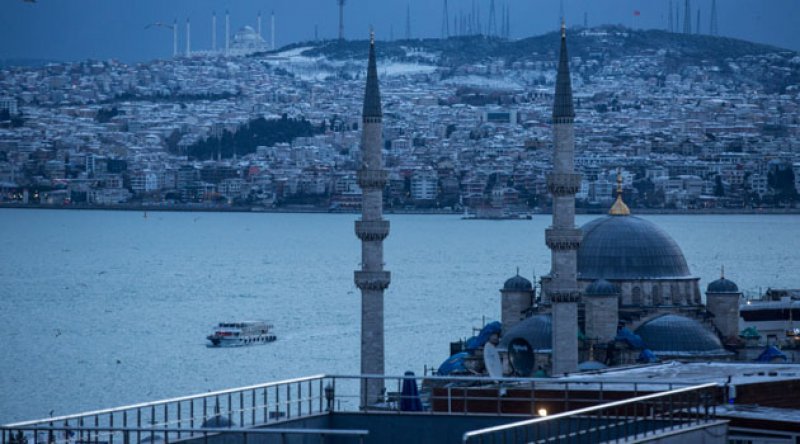 Meteorolojiden İstanbul için yeni uyarı: Kar kalınlığı 20-40 cm arasında olacak
