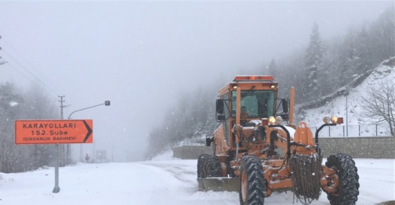 Kastamonu'da kar nedeniyle 113 köye ulaşım sağlanamıyor