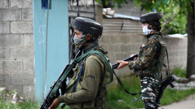 Cammu Keşmir'de çatışma: 5 kişi öldü
