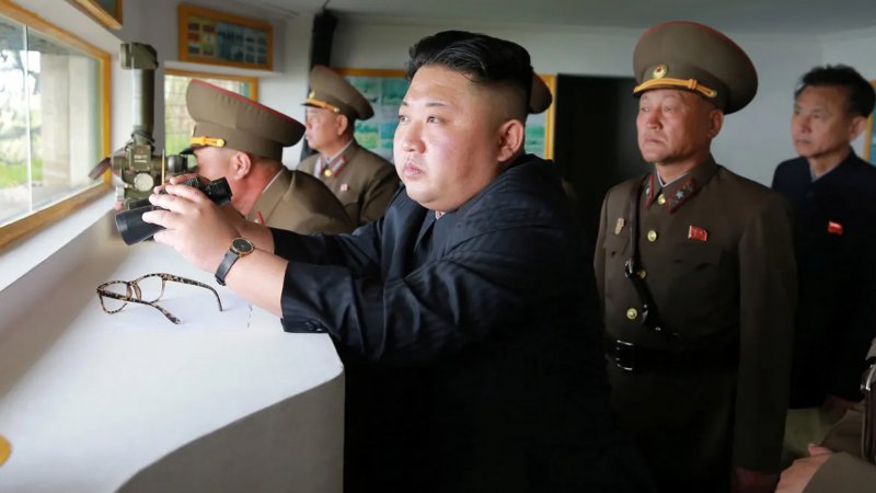 Kuzey Kore'den yeni deneme: Roketatarları ateşledi