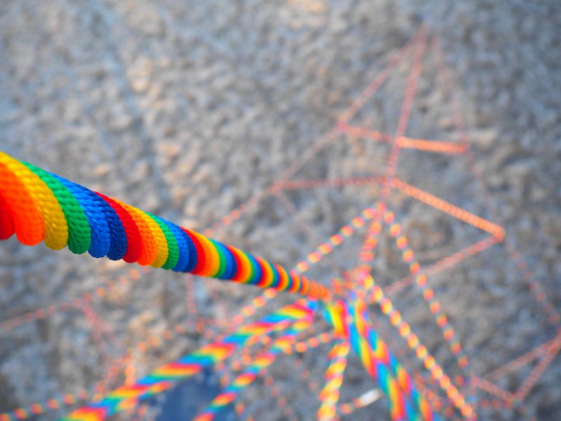 Katar, LGBT renklerini andıran çocuk oyuncaklarına el koydu!