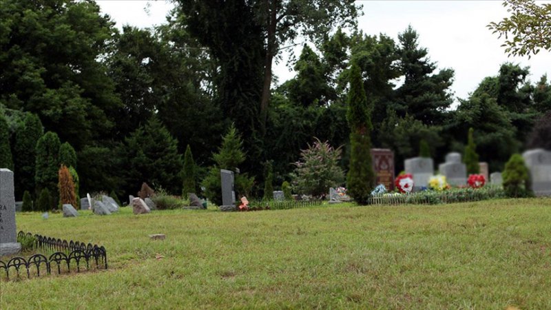 ABD'de Müslüman mezarlığına saldırı