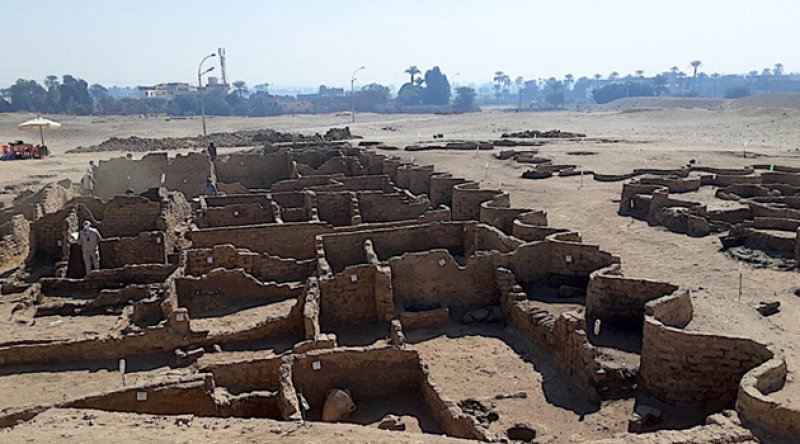 Mısır’da en büyük ikinci arkeolojik buluş!
