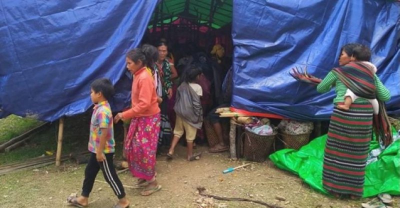 Myanmar'da 100 bin kişi evini terk etmek zorunda kaldı