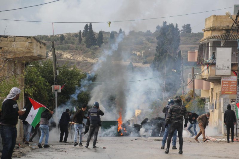 İşgalci İsrail güçleri 8'i gerçek mermiyle 43 Filistinliyi daha yaraladı