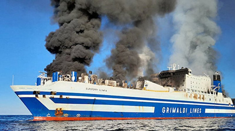 Denizcilik Genel Müdürlüğü: Feribotta çıkan yangında 26 Türk vatandaşı tahliye edildi