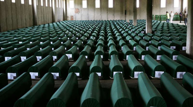 Hollanda'dan Srebrenitsa'da görev yapan askerlerine ‘jest’
