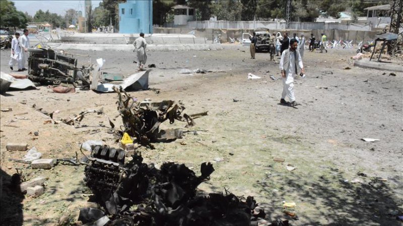 Pakistan'daki tren kazasında ölenlerin sayısı 63'e yükseldi