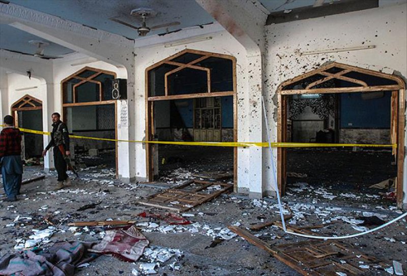 Pakistan'da camiye bombalı saldırı: En az 30 ölü 50 yaralı