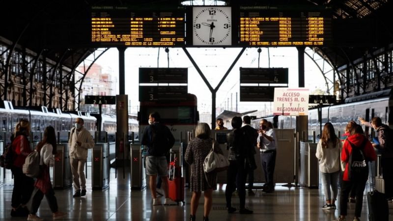 AB gelecek yıl 60 bin gence Avrupa genelinde ücretsiz tren seyahati hediye edecek