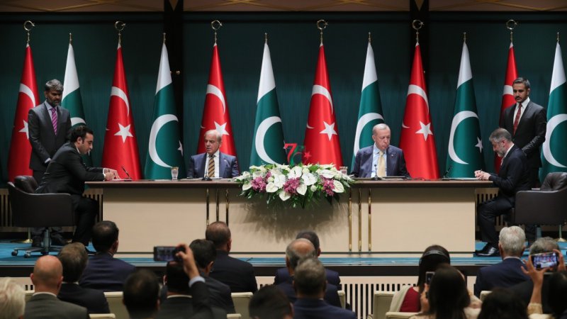 Pakistan ile Türkiye arasında bir dizi anlaşma imzalandı