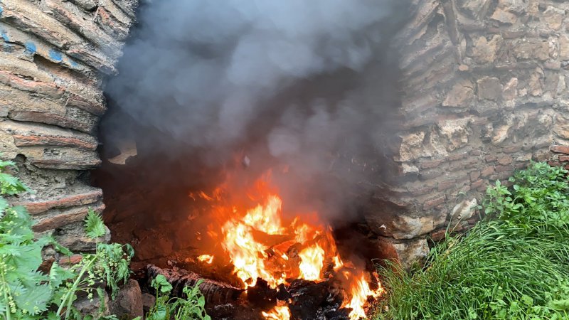Bursa’nın İznik ilçesinde 2 bin yıllık surlarda yangın
