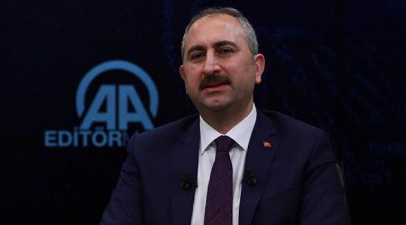 Adalet Bakanı Gül: Düşüncesinden dolayı kimse hapis cezası almayacak