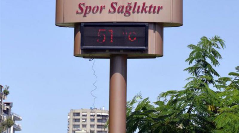Adana'da Termometreler 51 dereceyi gösterdi