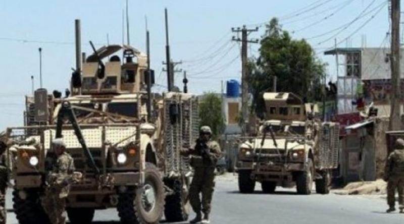 Afganistan'da NATO konvoyuna saldırı