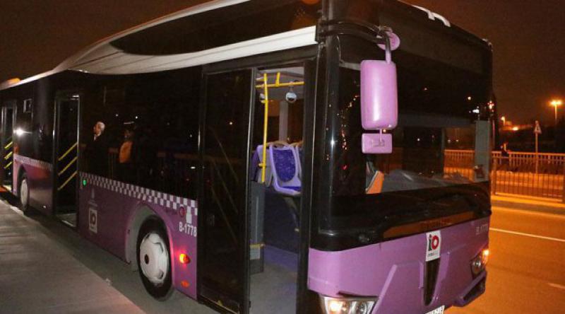 Beyoğlu'nda yolcu otobüsüne molotofkokteyli atıldı