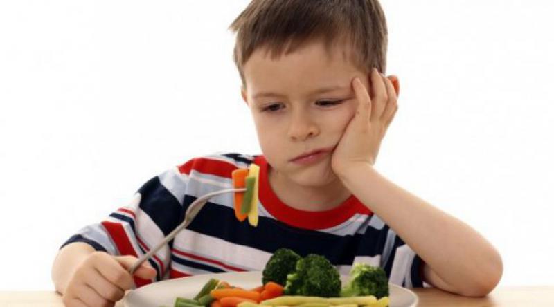 Çocukları yemek için zorlamalı mısınız?