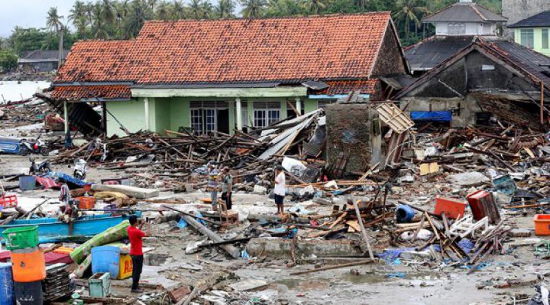 Endonezya'daki tsunamide ölü sayısı 429&#39;a çıktı