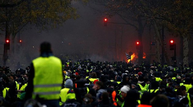 Fransız bakan: Sarı Yelekler eyleminin arkasında dış güçler olabilir