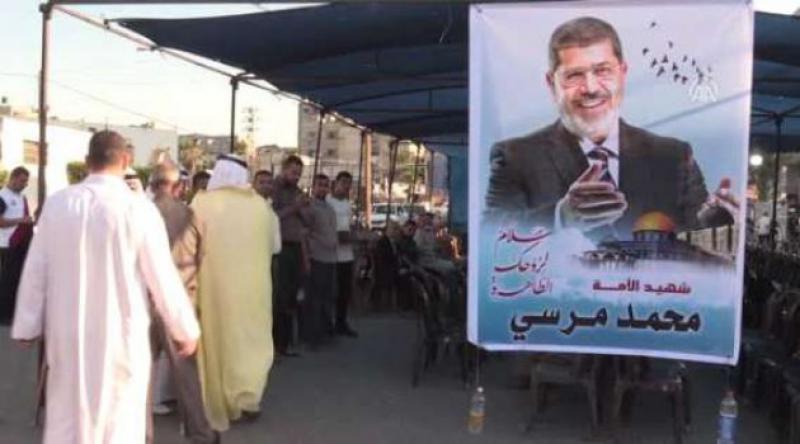 Gazze'de Muhammed Mursi için taziye çadırı kuruldu