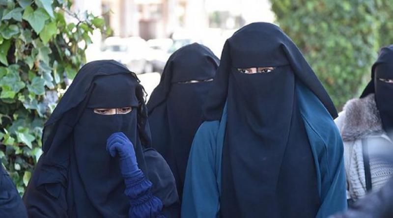 Hollanda'nın burka yasağı başkentte uygulanmayacak