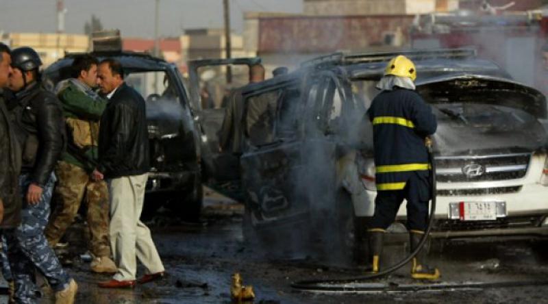 Irak'ta iki bombalı saldırıda 45&#39;i polis 82 ölü