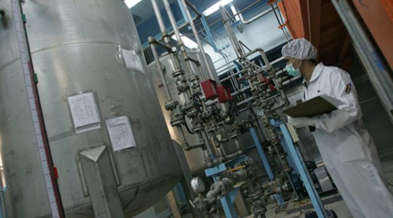 İran zenginleştirilmiş uranyum kapasitesini 4 kat artırma kararı aldı