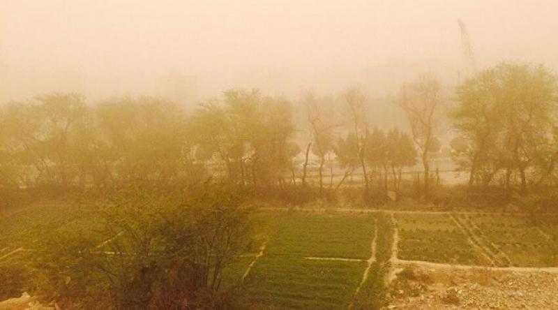 İran'da toz fırtınası alarmı
